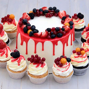 Торт глазурь и ягоды купить - комсомольскнаамуре.сладкоежкин.рф